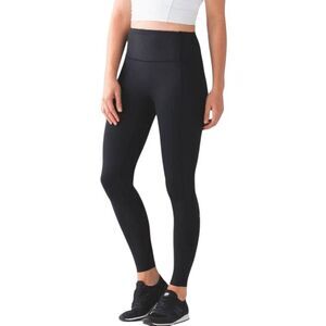 LULULEMON ATHLETICA Like Nothing 7/8 Tight In Black Size 12